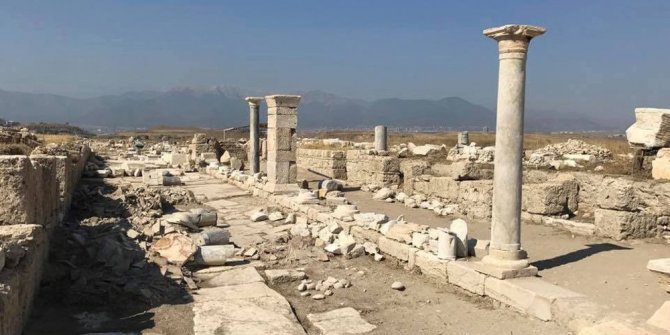 BİN 500 YIL ÖNCE YIKILAN ANTİK KENTTEKİ CADDE ONARILACAK