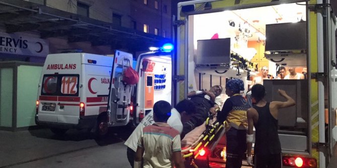 DÜĞÜN KONVOYUNDA ATEŞ AÇILDI: 7 KİŞİ YARALANDI