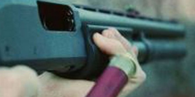 19 YIL SONRA CEZAEVİNDEN ÇIKAN BABASINI ÖLDÜRDÜ