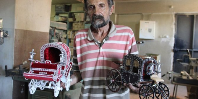 ATIK MALZEMELERİ SANATA DÖNÜŞTÜRÜYOR