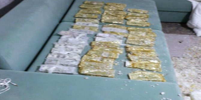 FETÖ’NÜN PARALARI YASTIKTAN ÇIKTI