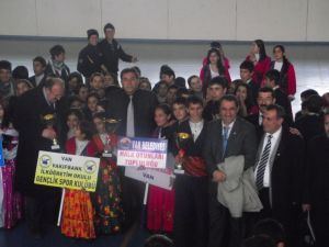Vanda Halk Oyunları İl Birinciliği Sona Erdi