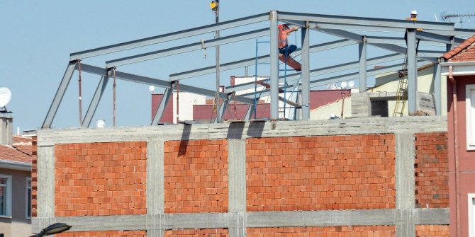 İŞÇİLER ÖLÜME DAVETİYE ÇIKARDI