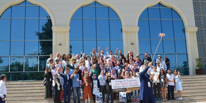 81 İL'DEN 81 GENÇ TÜRKOĞLU BELEDİYESİNDE BULUŞTU