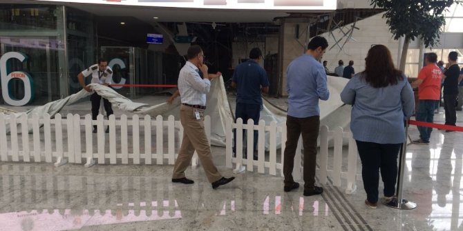 ANKARA YHT GARI’NDA TAVAN ÇÖKTÜ