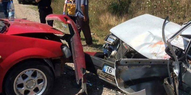 HATALI SOLLAMA KAZA GETİRDİ: 10 YARALI