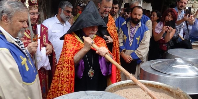 VAKIFLI’DA MERYEM ANA YORTOSU KUTLANDI