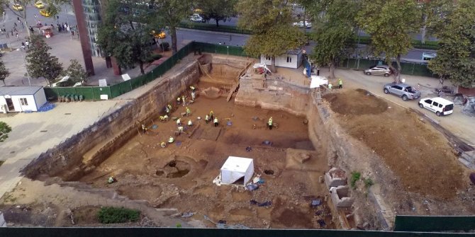 İSTANBUL’DA METRO KAZISINDAN TARİH ÇIKTI