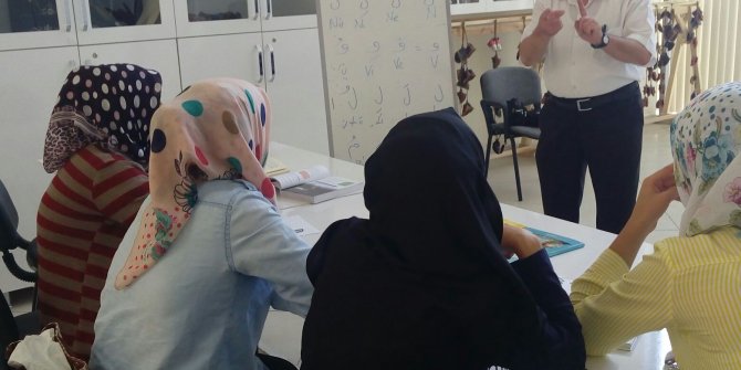 BÜYÜKŞEHİR İŞARET DİLİ İLE KUR’AN EĞİTİMİ VERİYOR