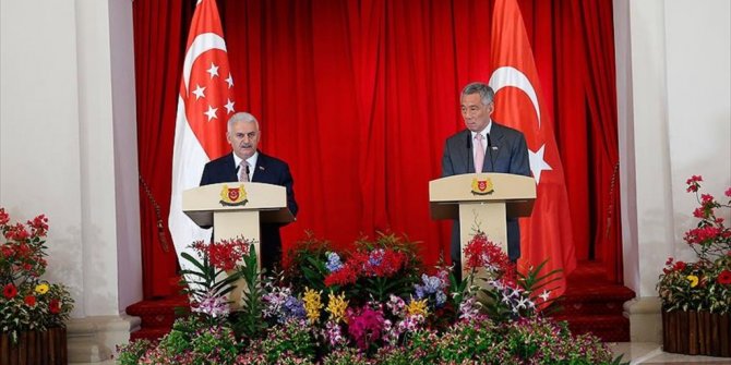 "HER TÜRLÜ TECRÜBEMİZİ SİNGAPUR İLE PAYLAŞMAYA HAZIRIZ"