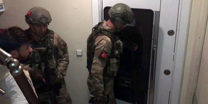 FİLM GİBİ OPERASYON ’BARON’U YAKALADILAR