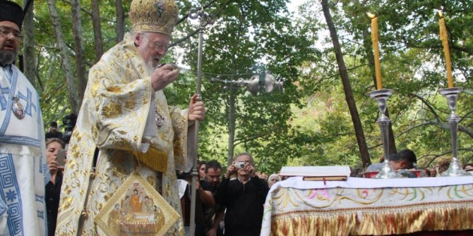 TARİHİ KİRAZLI MANASTIRI'NDA AYİN DÜZENLENDİ