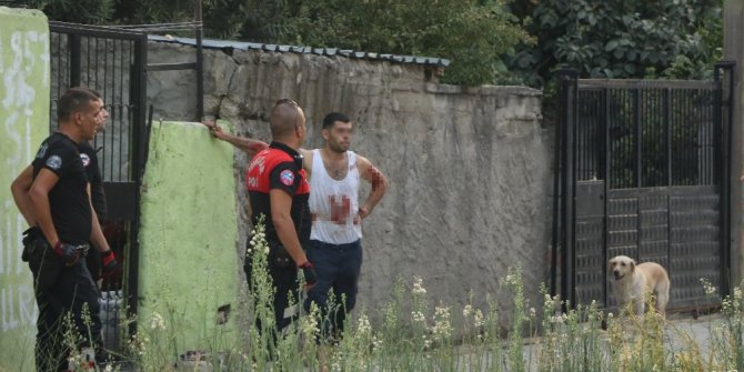 SOKAK ORTASINDA BIÇAKLI DEHŞET