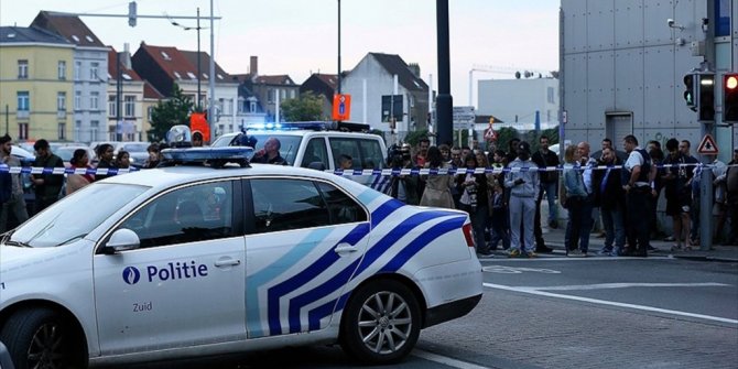 BRÜKSEL'DE ASKERLERE SALDIRAN KİŞİ VURULDU