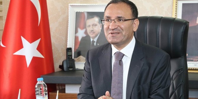 BAŞBAKAN YARDIMCISI BOZDAĞ, KURBAN VEKALETİNİ TÜRK KIZILAYI'NA VERDİ