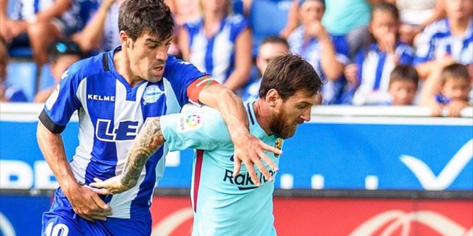 MESSİ BARCELONA'YI ALAVES DEPLASMANINDA SIRTLADI