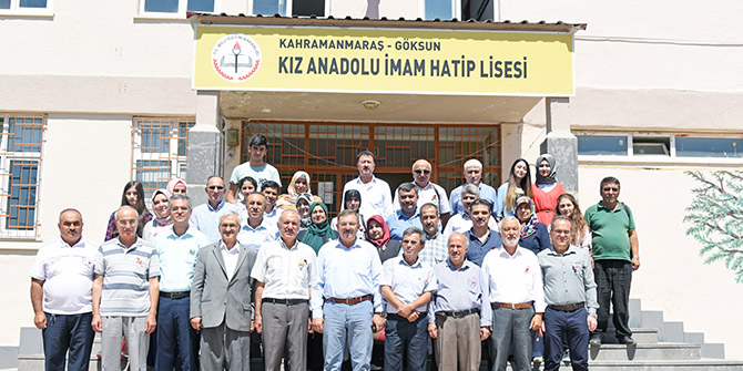 BAŞKAN AYDIN SINIF ARKADAŞLARINI BİR ARAYA GETİRDİ