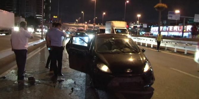 MAKAS YAPAN ARAÇ TAKLA ATTI