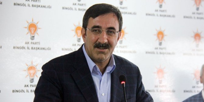 "İSLAM DÜNYASI ÜZERİNDEKİ OYUNLAR TESADÜF DEĞİL"