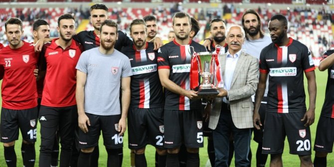 CUMHURİYET KUPASI’NI SİVASSPOR KAZANDI
