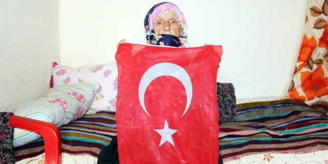 ELLERİ ÖPÜLESİ O NİNE KONUŞTU