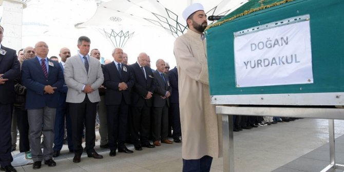 CENAZE TÖRENİNDE KILIÇDAROĞLU DA BULUNDU