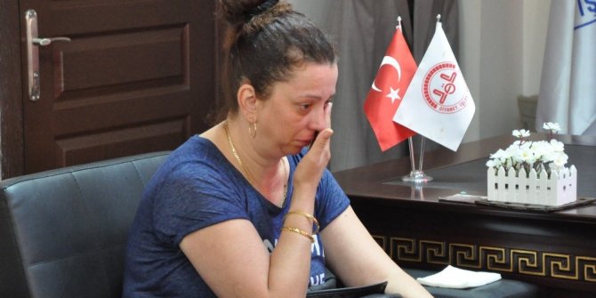 MUTLULUK GÖZYAŞLARI DÖKEREK MÜSLÜMAN OLDU