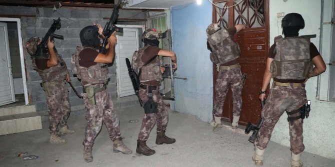 DEAŞ’AS ELEMAN SAĞLAYAN 3 KİŞİ GÖZALTINA ALINDI