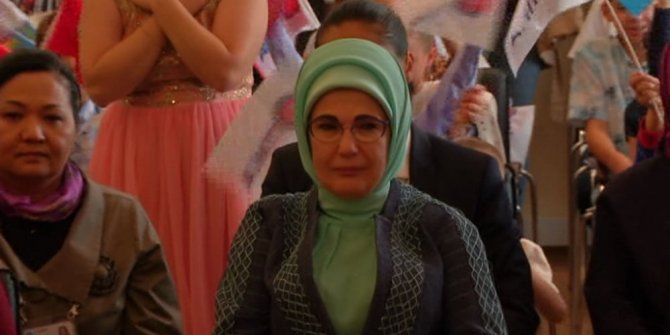 EMİNE ERDOĞAN, ASTANA ÇOCUK EVİ VE YETİMHANESİNİ ZİYARET ETTİ