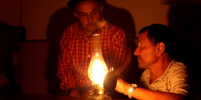 DAVALAR NEDENİYLE ELEKTRİĞE HASRETLER