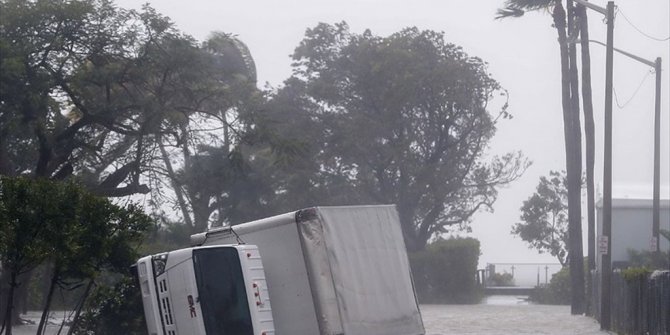 HARVEY VE IRMA KASIRGALARININ ABD'YE MALİYETİ ON MİLYARLARCA DOLAR