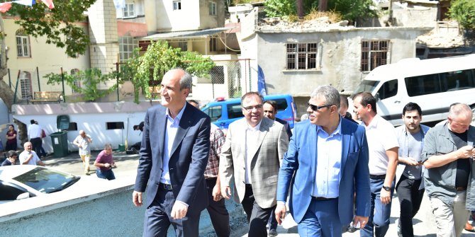 "ŞEHİRDE NE VARSA KIRSALA DA AYNISINI YAPIYORLAR"