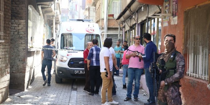 DİYARBAKIR’DAKİ PATLAMAYLA İLGİLİ 1 KİŞİ GÖZALTINA ALINDI