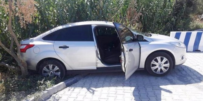 FRENİ ÇEKİLMEYEN OTOMOBİL TRAFİĞE DALDI