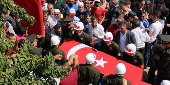 DENİZLİ ŞEHİDİNİ UĞURLADI