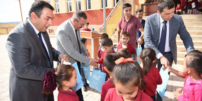 GÖKSUN’DA İLKÖĞRETİM HAFTASI KUTLAMA PROGRAMI DÜZENLENDİ