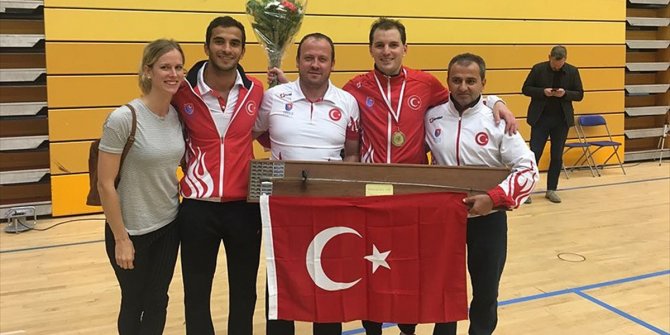 ESKRİMDE ALTIN MADALYA GELDİ