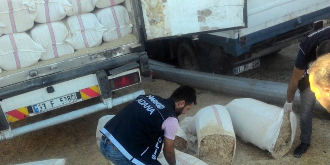 SAMAN YÜKLÜ TIRDAN ÇIKTI: TAM 290 KİLO !