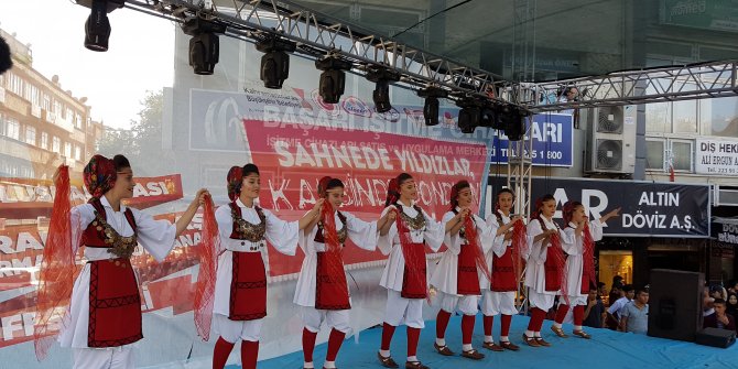 DONDURMA FESTİVALİNDE MAKEDONYA HALK OYUNLARI GÖSTERİSİ
