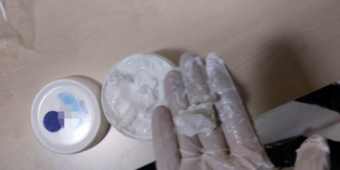 EL KREMİNDEN UYUŞTURUCU ÇIKTI