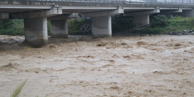 DERELER TAŞTI, SÜRÜCÜLER ÖLÜMDEN DÖNDÜ