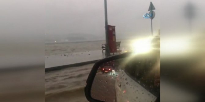 SEREN SERENGİL SEL SULARINDA KALDI