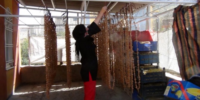 ÜZÜMÜN PESTİL, PEKMEZ VE SUCUK YOLCULUĞU BAŞLADI