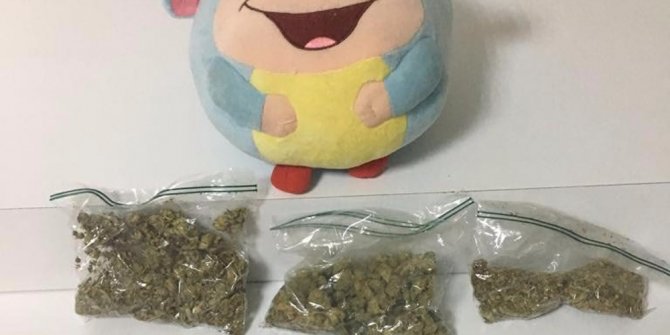 OYUNCAK İÇERİSİNE SAKLANMIŞ UYUŞTURUCU ELE GEÇİRİLDİ