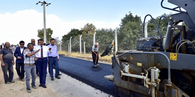 YARBAŞI’NA 50 YIL SONRA ASFALT YAPILDI