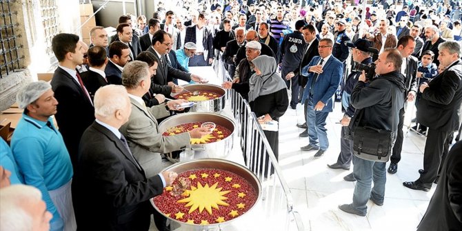 CUMHURBAŞKANLIĞI 13 İLDE AŞURE DAĞITACAK