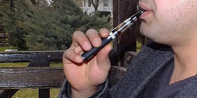 ELEKTRONİK SİGARADA 'AROMA' TEHDİDİ