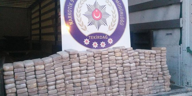 TIR DORSESİNDE 152 KİLO 610 GRAM EROİN ELE GEÇİRİLDİ