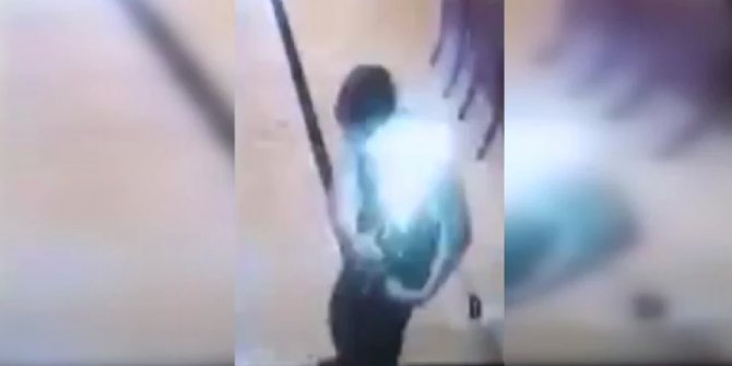 CEBİNDEKİ TELEFON PATLADI, ŞOK OLDU