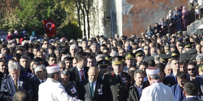 ŞEHİDE AĞLATAN VEDA